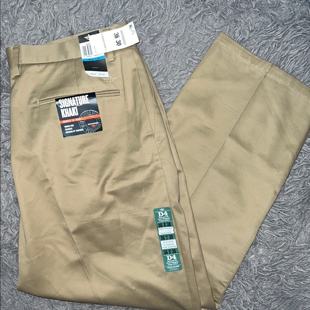 Signature Khaki Pants